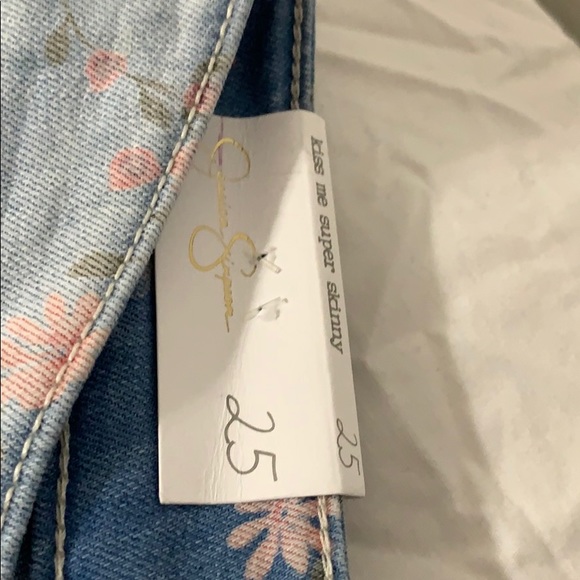 Jeans - Picture 3 of 5